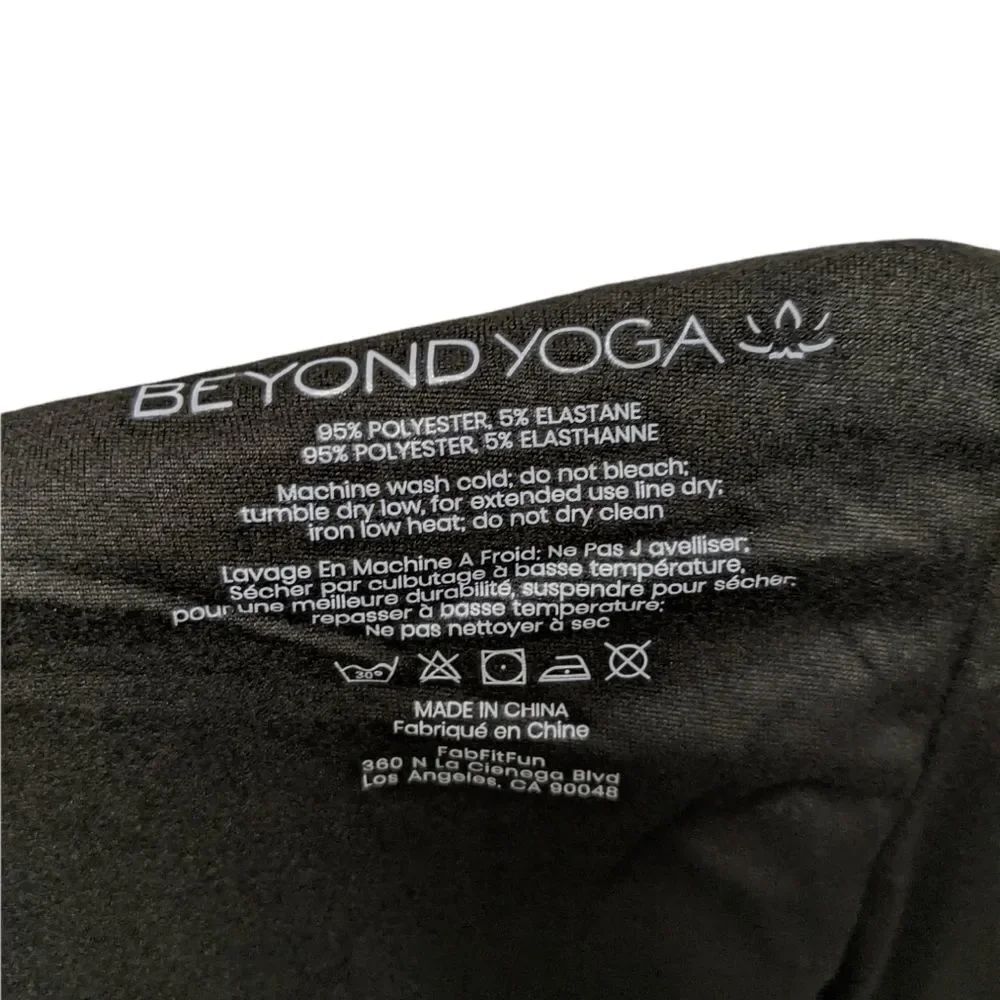 NWT BEYOND YOGA Pocket Infinity Scarf - Picture 6 of 7
